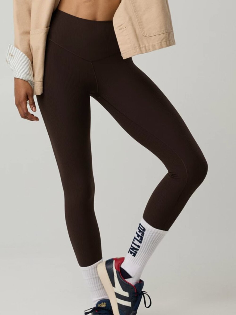 NWT Offline by Aerie Brown Ribbed Leggings Women's size S Short